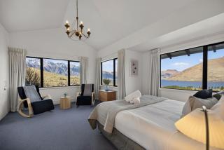 Jaw Dropping Views, Close To The Heart Of Queenstown - 7