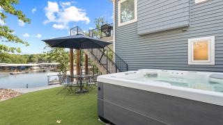 The Blue Sapphire - Dock Hot Tub & Fire Pit - 7