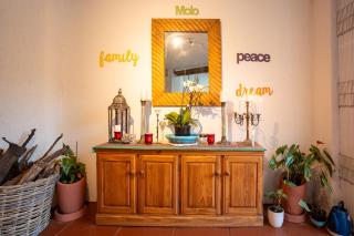 Sunny Sanctuary in the heart of Gallo manor - 8