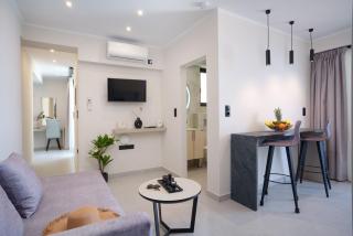 Ristanis Blue Mare Beachfront Retreat - 0