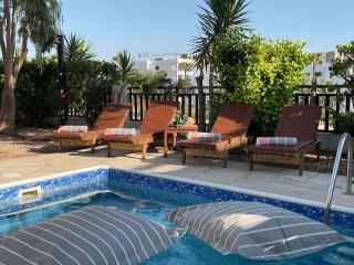 Villa InfiniSea Blu Luxury Villa with Private Pool Coral Bay Beach Strip - 0