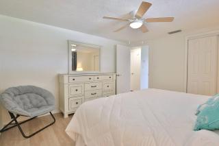 Cute 2 bedroom home close to it all - 3