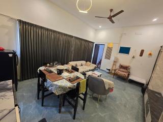 Sara's Luxury Stay! - 5