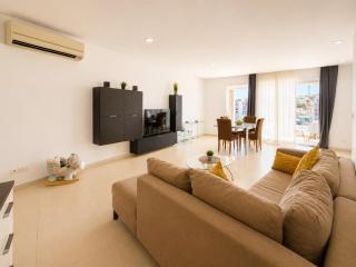 St Julian`s Seafront 2Br Apartment Spinola - BBQ Central & Peaceful - 4
