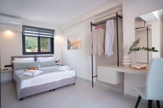 Ristanis Blue Mare Beachfront Retreat - 8