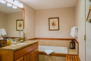 Topnotch Resort - 8