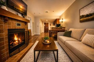 Walk to Waterpark Mtn Views Pool Hot Tub 246 - 0