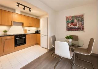 SHAMROCK APARTMENTs 2 - 2