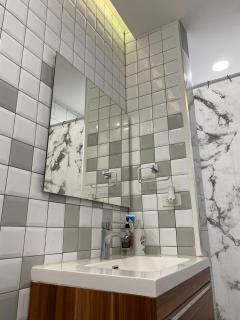 Apartment in Downtown Area - Near Restaurants - 7