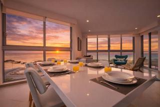 Coastal Elegance I Eagle Beach Ocean View I 4th Fl - 1