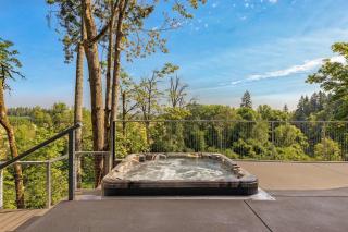 Kingwood - Riverfront Luxury w private trails - 8