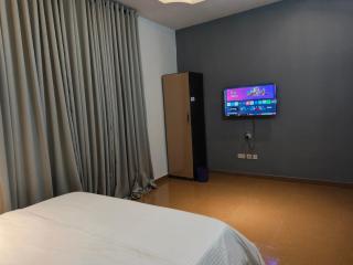 Milestone Boutique Apartments - 8