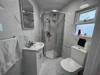 London Heathrow Ashford Escape Flat 1 - 1