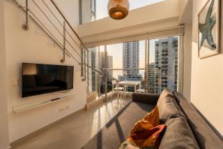 Luxury Duplex with Pool, Sunset Views, & Comfort - 8