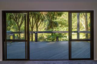 Total native bush seclusion Modern renovation - 6