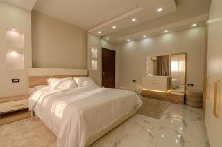 Luxurious Nile View Apartment with ZooView Giza, - 9