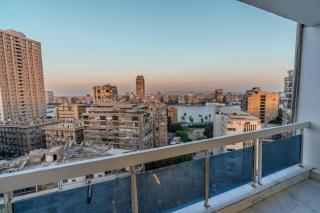 Luxurious Nile View Apartment with ZooView Giza, - 5