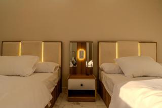 Luxurious Nile View Apartment with ZooView Giza, - 2