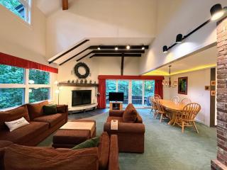 7PR Austrian Inspired Chalet Across from Historic Mittersill Resort - 1