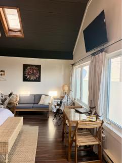 The Stonehouse Makers' Maisonette - 7