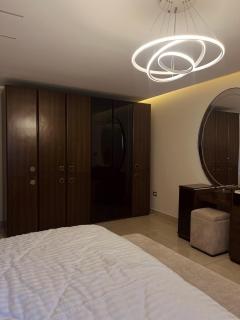 Spacious Modern Apartment - 2