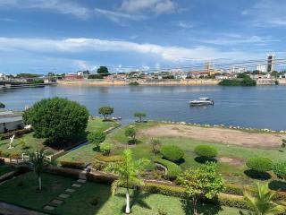 Comfort Rooms - Bay View Access - 500 Mbps WiFi - Near Getsemaní - 4