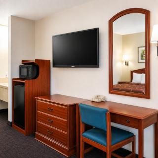 TrueStay Inn - 3