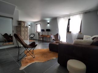 Countryside Villa Latin with Outdoor Swimming Pool - Four Bedroom Villa with Swimming Pool - 9