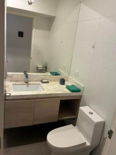 Modern 2BR facing Kennedy Park in Miraflores - 5