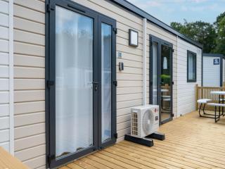 Cozy Caravan Escape for 6 - 3