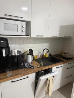Nicely furnished 1 bedroom in Vancouver - 3