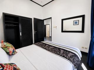 Bugbug Beach Resort - 8