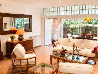 Villa élégante à Platja d'Aro près de la plage, climatisée avec terrasse et proche des boutiques et restaurants - ES-209-35 - 0