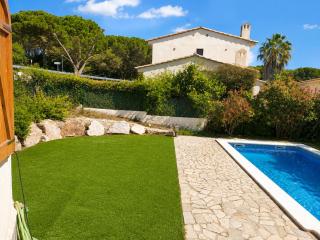 Villa mediterránea con piscina, jardín privado y 3 hab., cerca de la playa en la Costa Brava - ES-209-56 - 3