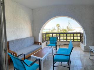شاليه مارينا صف اول علي الشاطي Marina Chalet, first row on the beach - 9
