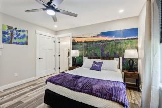Cozy 3 BR 2 Bath Sleeps 8 Quiet - 8
