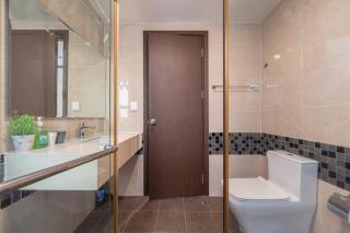 Modern City Apartment D4 - 5