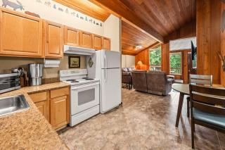 Limber Pine Townhome and 2BDR Stay - 1