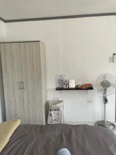 CJ cozy tiny home - 7