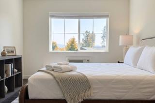 Homestead Village - Two Bedroom Condo Top Floor - 2