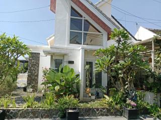 De Iris Garden Homestay - 0