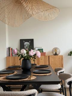 Modern, design-led 3 bedroom detached house - 8