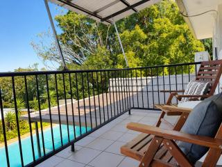 Family Retreat Pool Games BBQ Near Brisbane CBD - 8