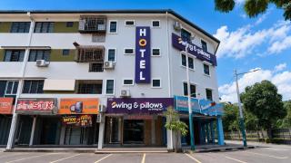 Swing & Pillows - Seri Kembangan Selangor - 0