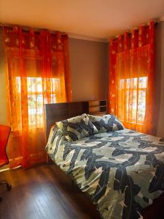 TIGER COVE - Entire Home, Fenced Yard, Central DSM - 7