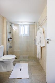 Bright Central Limassol Apartment near the Beach by The Front Desk - 7
