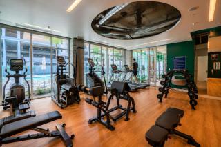 Calm 2BD - Central DT - Gym, Pool, Parking - Sleep 8 - 1