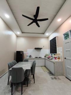 Private Pool Homestay Kota Bharu 3 Bilik Tidur Muat 12 Tetamu - 4