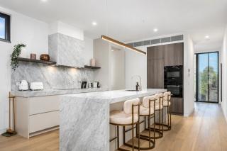 Luxury Richmond Townhouse - MCG Moments Away! - 9