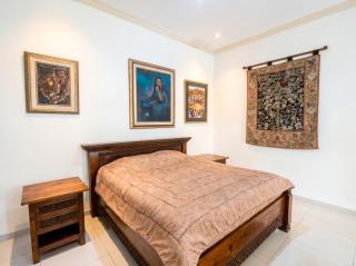 Luxurious Javanese Villa with Golf View 6 BR - 8